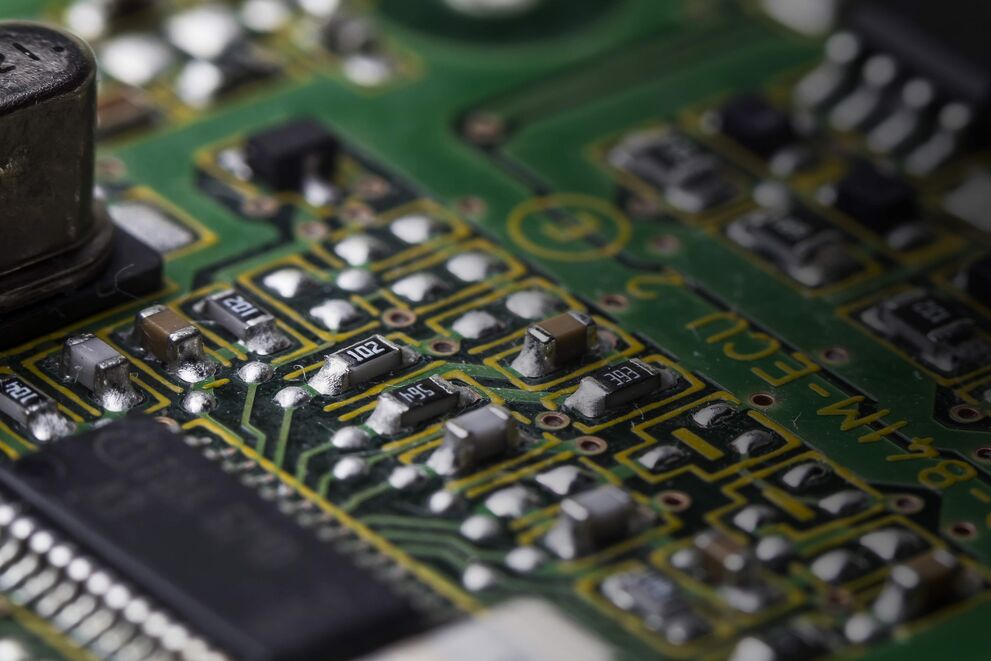 Laboratorio de electrónica industrial de PCB CLINIC